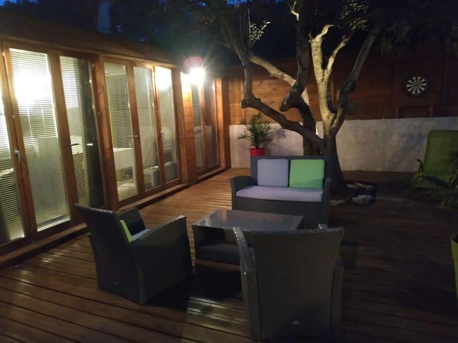 شقة Studio Jacuzzi Prive A 8 Min A Pied De La Plage لا سيوتا المظهر الخارجي الصورة